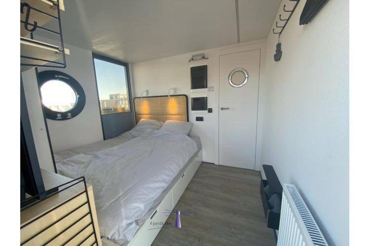 Hausboot Fjord Ankerplatz Mit Biosauna In Schleswig Luaran gambar